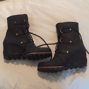 Sorel Joan of arctic Booties